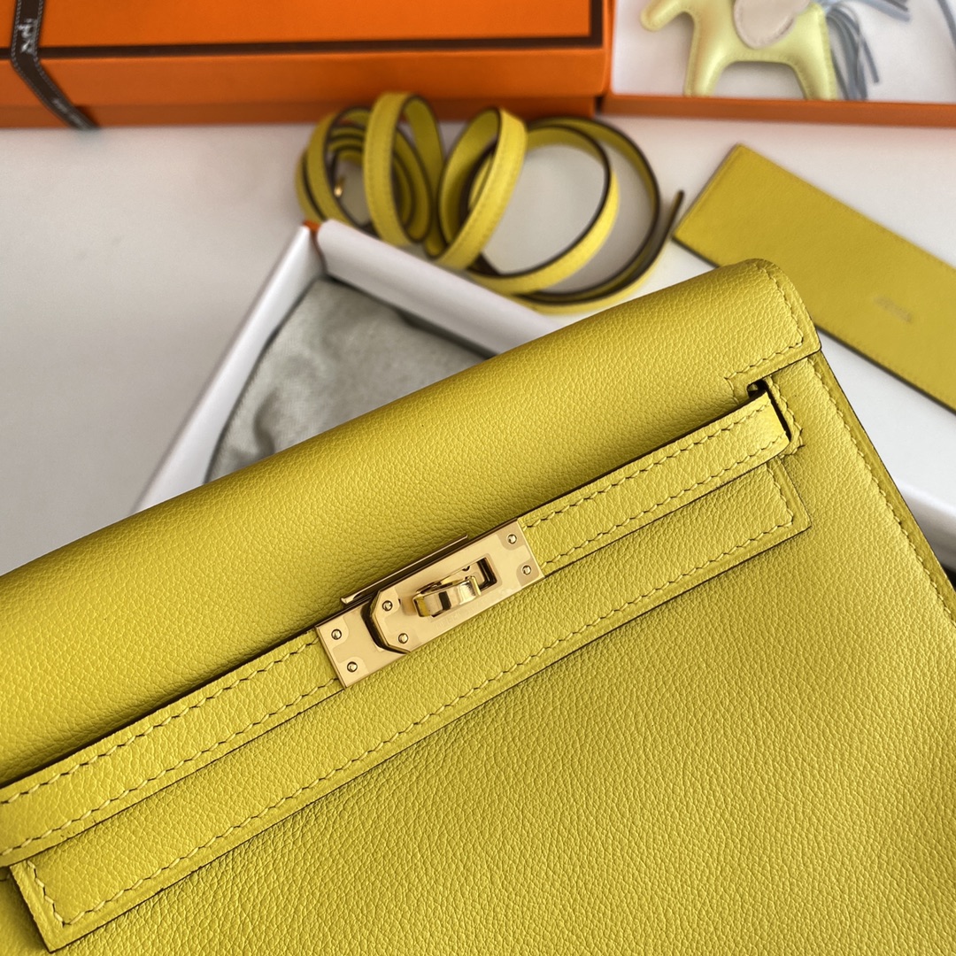 Hermes Kelly Danse Evercolor Bag In Yellow Color